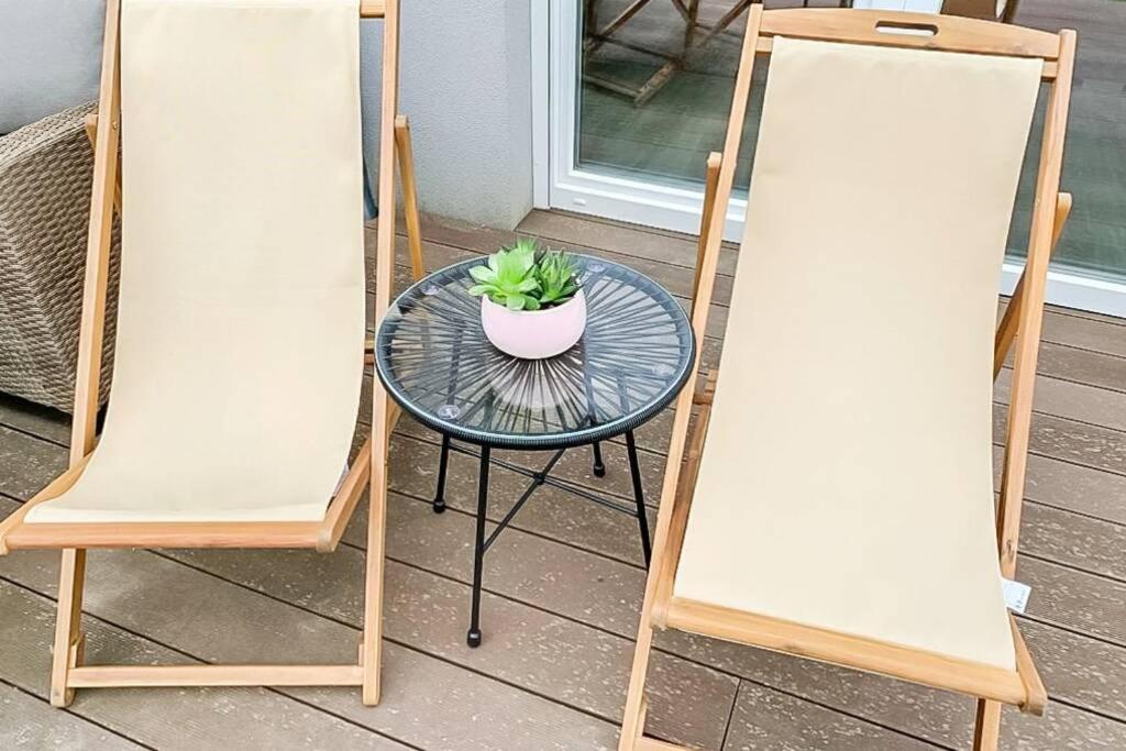Muhldorf Bei FeldbachGaestetraum Mit Wunderschoenem Ausblick Und Gartenアパートメント エクステリア 写真