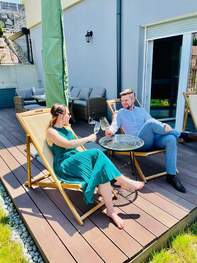Muhldorf Bei FeldbachGaestetraum Mit Wunderschoenem Ausblick Und Gartenアパートメント エクステリア 写真
